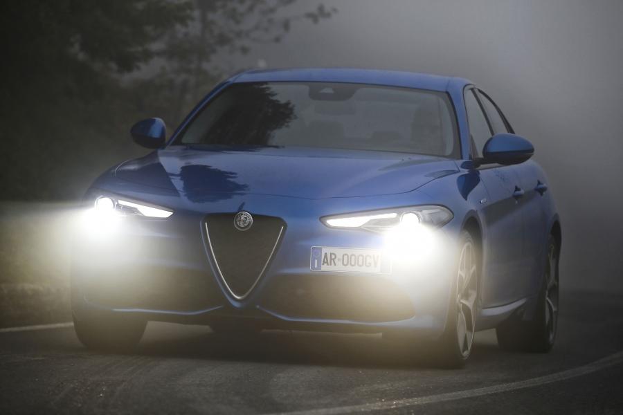  Alfa Romeo Giulia Veloce Q4 (952) 2016 года  (фото 13 из 45)